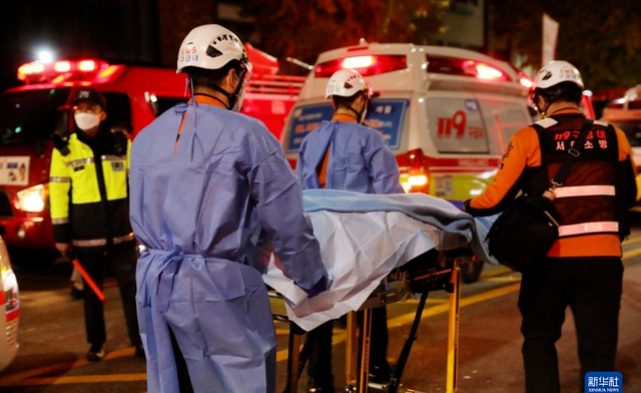 安全案例丨韩国梨泰院发生严重踩踏事故，逾百人丧生，如何预防和应对踩踏事件？